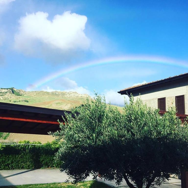 Tenuta Lanza Il Mulino Acquaviva Platani المظهر الخارجي الصورة